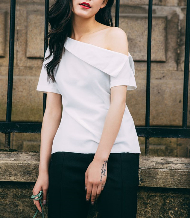 【独家定制】性感小心机 半露肩翻领短袖雪纺...