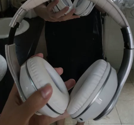 蓝牙耳机头戴式无线手机电脑通用耳麦音乐运动...