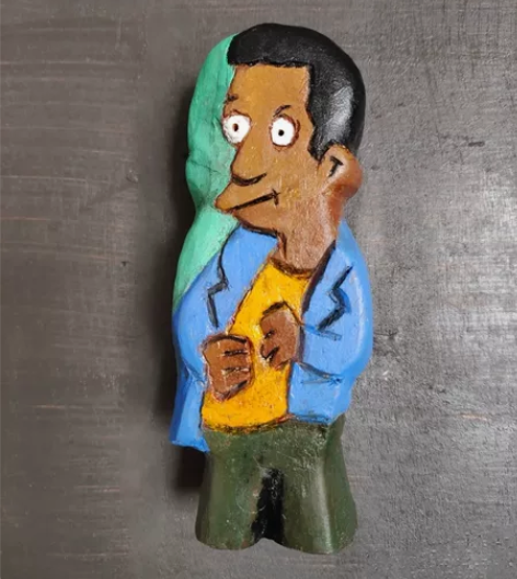 原创木雕挂件、木雕冰箱贴、 材质为老红松木...