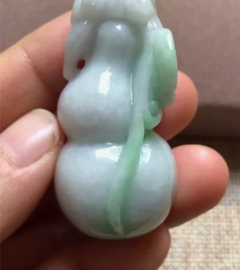 翡翠A货缅甸玉石玉雕文玩 飘绿巧雕 招财葫...
