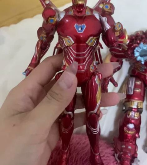 泡泡玛特玩偶全部出，带亚克力通明盒，带两个...