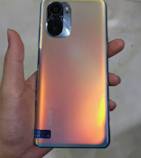 红米k40顶配12+256G版本，各颜色都...