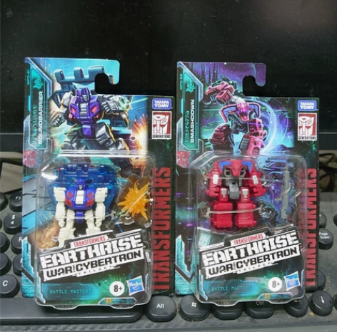 孩之宝变形金刚 地出 围城 目标战士 音障...