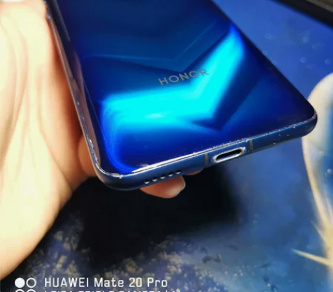 7成新 荣耀V20 6+128 摔...