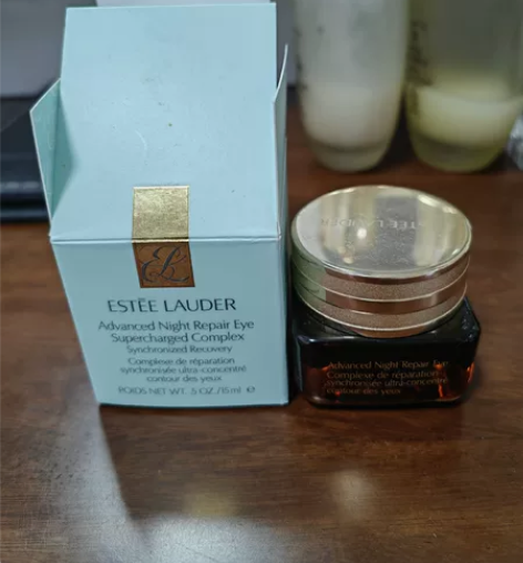 正品雅诗兰黛眼霜   瓶 瓶 瓶 感兴趣的...