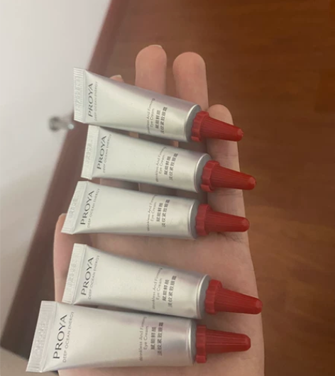 珀莱雅赋能鲜颜淡纹紧致眼霜 4g 日期至2...