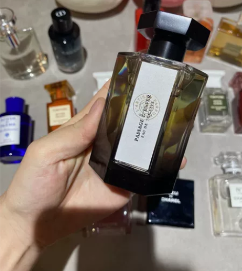 闲置自用香水  出几瓶闲置自用香水 冥府之...