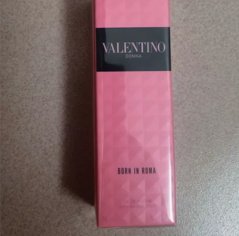 华伦天奴香水15毫升，有官旗购买记录。日期...