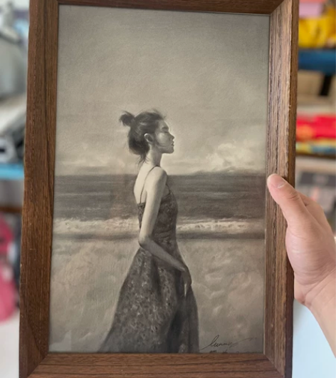 小素描一幅,很精致很精致,作者是我朋友.两...