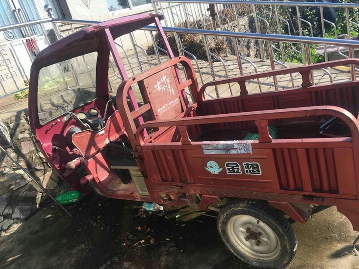 电动三轮车电池是48伏20的没有高低速电池...