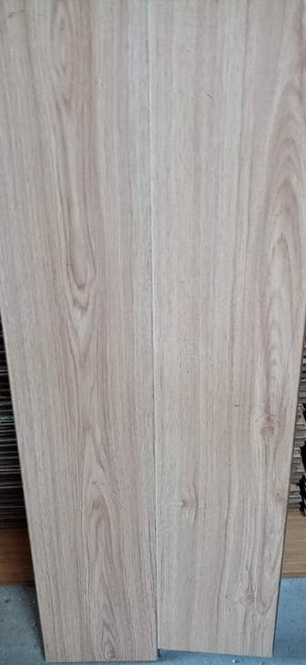 原木色复合地板，1.2厚家装板，9成新，库...