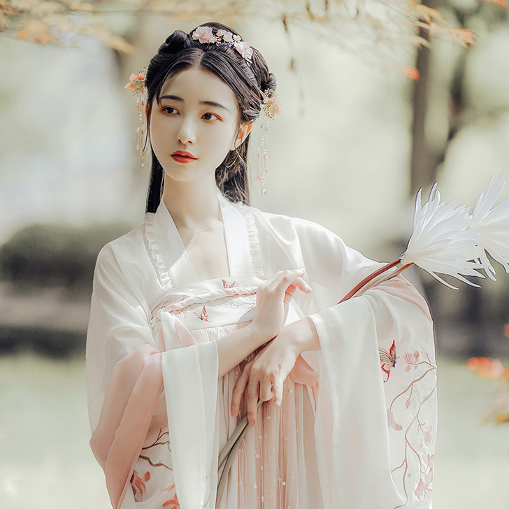 池夏 民族装舞台装