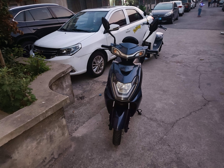 台铃60V电摩 ，去年买的，九成新，因工作...