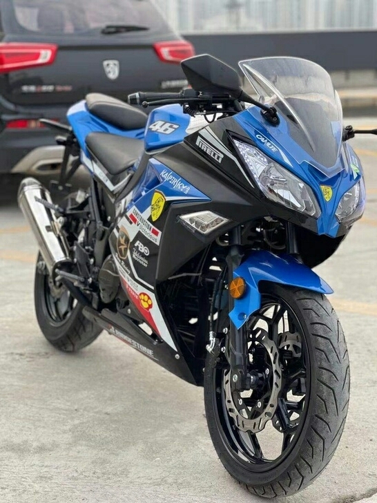 由于工作原因不玩车了，现特价出售一台川崎小...