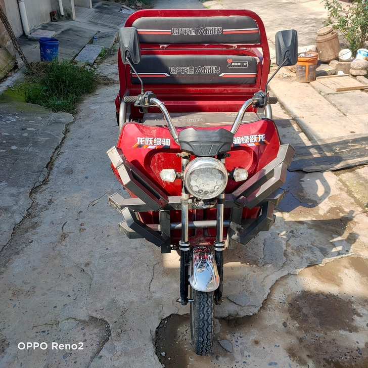 去外地出售绿驹电动三轮车，车厢11.3手续...