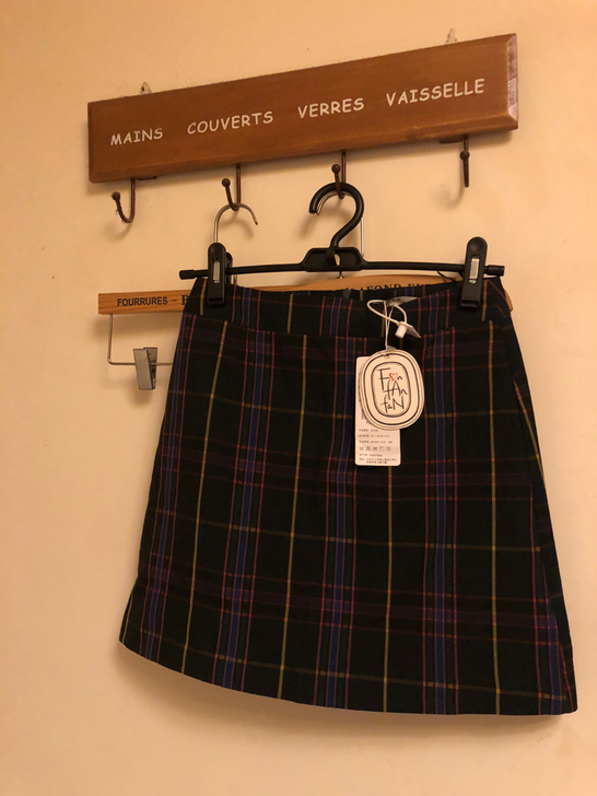 范智乔半身裙女秋装显瘦a字裙小个子格子jk...