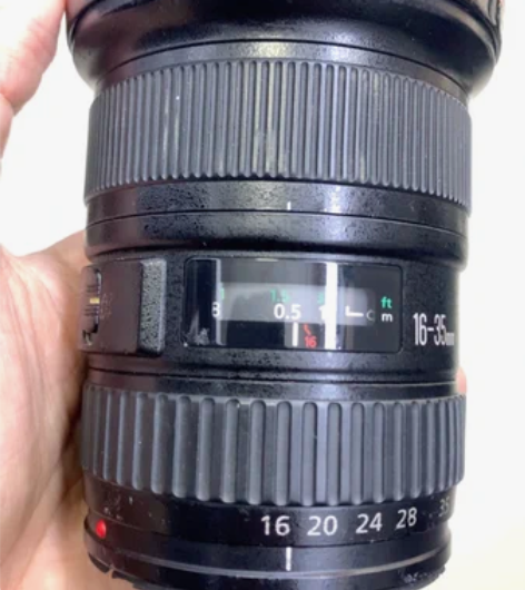 佳能16-35 2.8镜头 战斗成色功能正常实物拍摄 感兴趣...