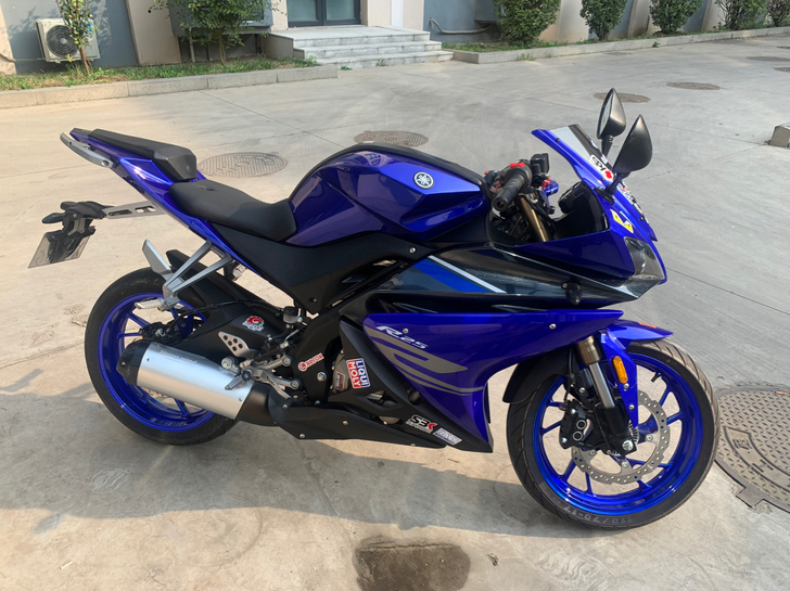 飞鹰r25蓝色，20款高配ads款，21年...