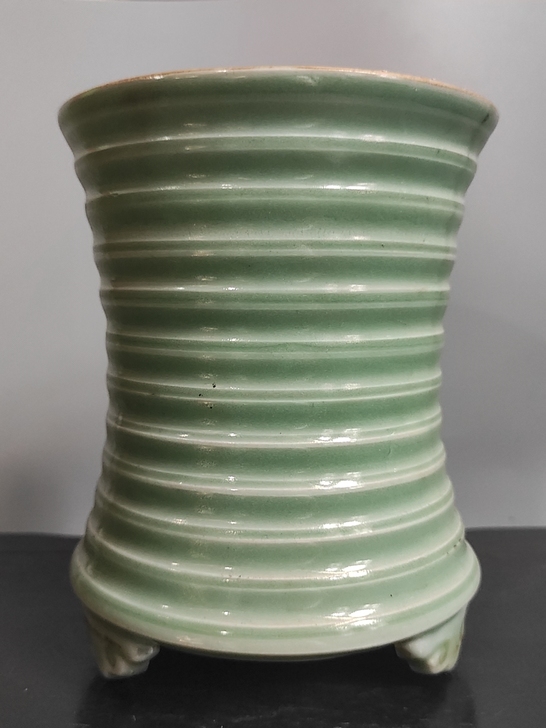 青柚炫纹笔筒  直径11厘米  高13.8...