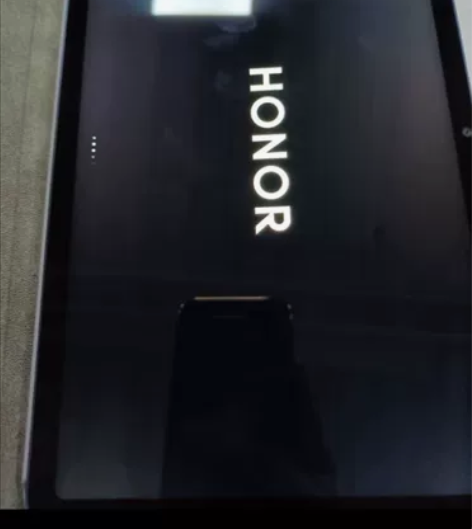 荣耀平板v6，6+128，99新，就用过一...