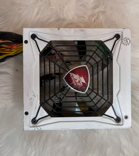 首席玩家,额定600w台式机电脑电源。额定...