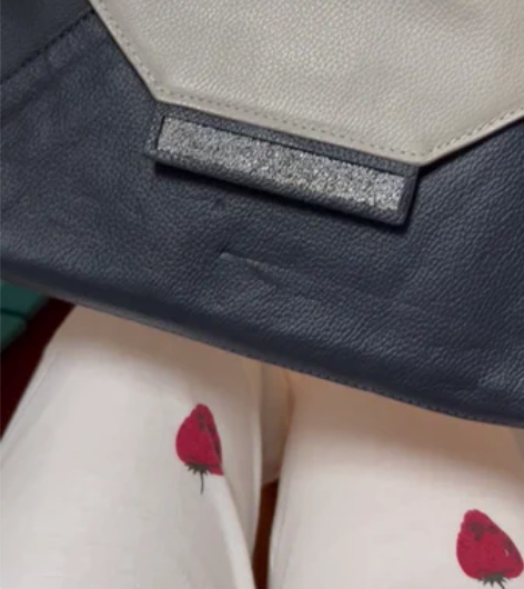 施华洛世奇手拿包，绝版啦，没有用过，就一直...