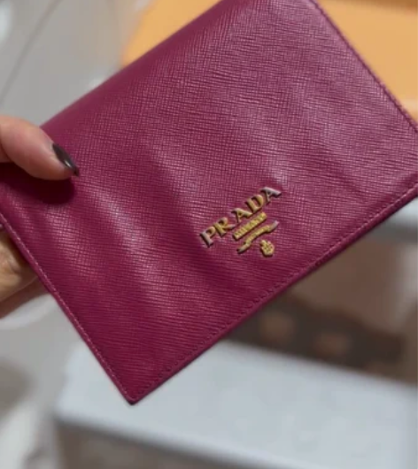 prada女士钱包 购于乐天免税店Prad...