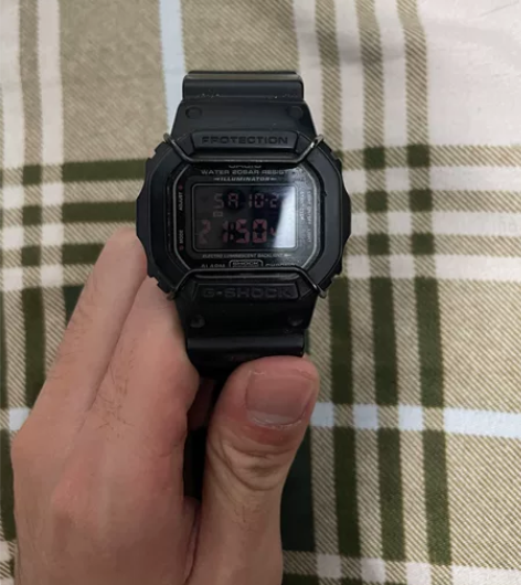 卡西欧dw5600军事反显 二百出