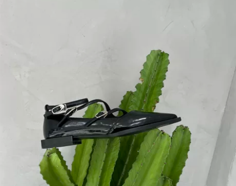 蚀光平底尖头单鞋女法式设计感小众百搭尖头鞋...