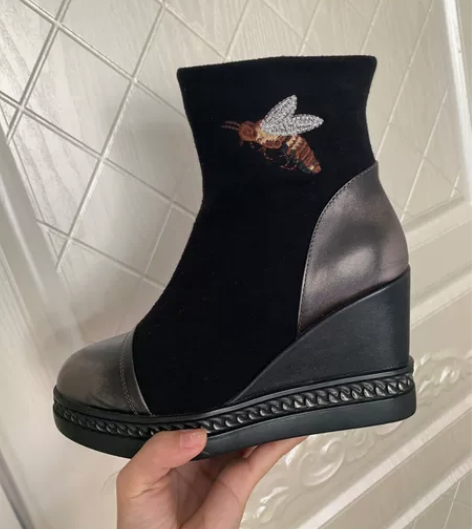 艾米娜 真皮(牛皮)品牌女鞋 全新 牛皮弹...