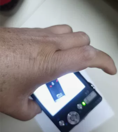 DC-T1428，爱国者数码相机，有原装电...