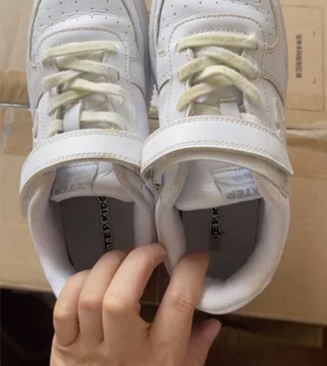 特步小白鞋8层新 感兴趣的话点“我想要”和我私聊吧～