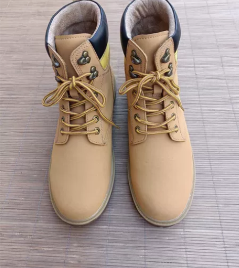 二手骆驼品牌44码高帮真皮鞋 鞋子保证正品...