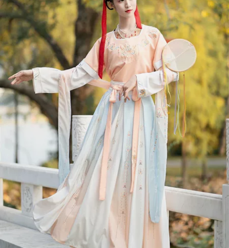 珍缕千禧寻汉服女春季唐制坦领敦煌飞天中国风...