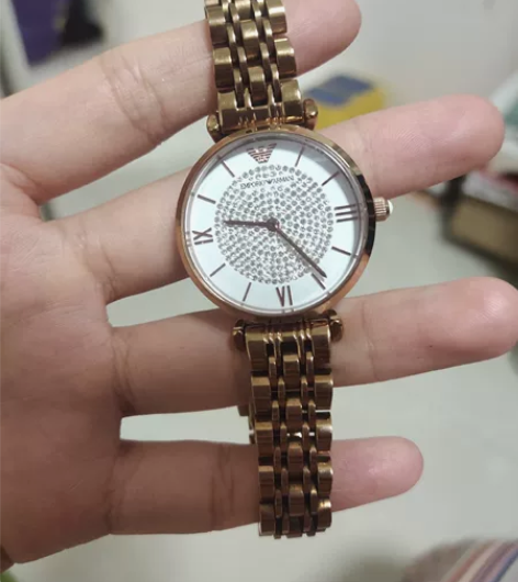 阿玛尼满天星女款手表，别人赠送，戴了几次，...