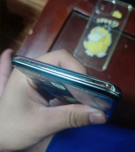 小米11青春版白色，8+128，为避免纷争...