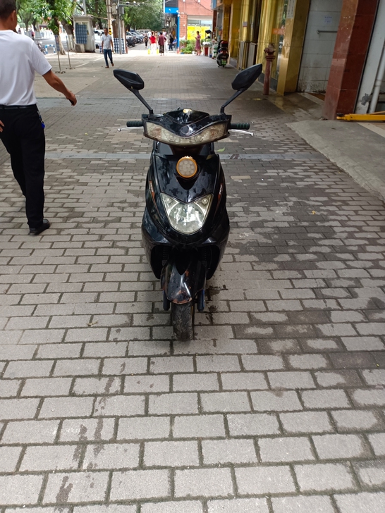 国威牌-迅鹰125cc闲置转让，成色车况完...