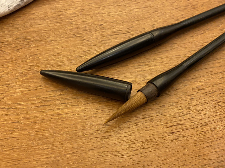 手感很好的毛笔两支，狼毫，不单卖，适合自用...