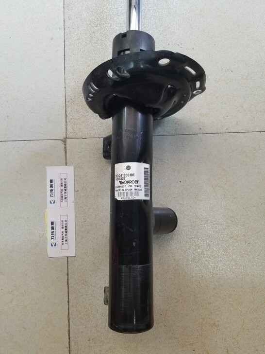 迈腾 帕萨特前减震器帕萨特迈腾电磁调节减震...