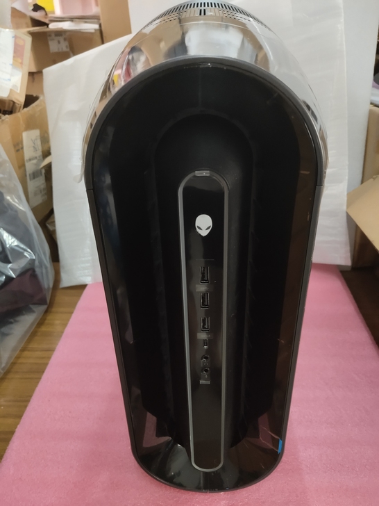 全新外星人alienware R9准系统！...