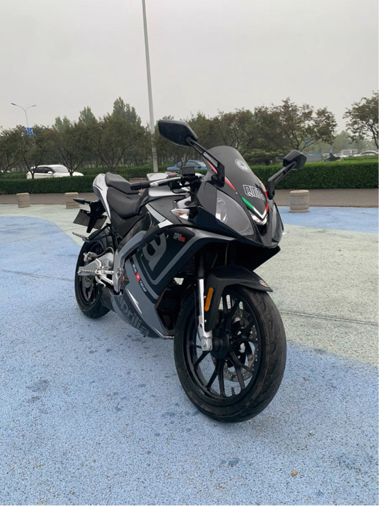 19年11月 阿普利亚gpr150 个人一...