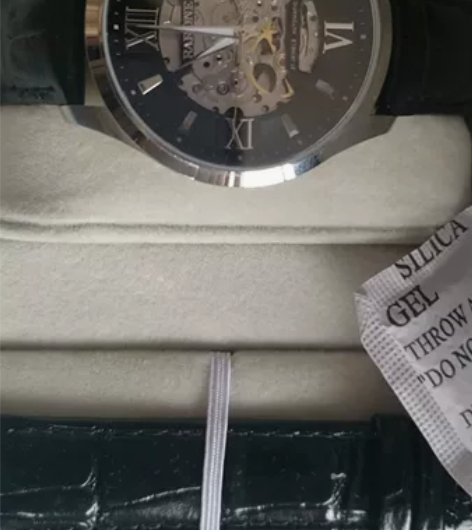 机械镂空陀飞轮腕表 专柜三千多买的 没怎么...