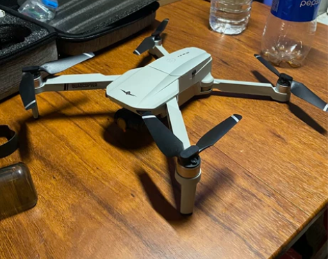 HLEKUKU 电动飞机 刚入手两个月无人...