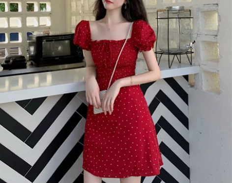 2019夏季新款收腰显瘦A字连衣裙法式复古...