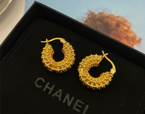 欧美高级感镀金圆圈耳环 极简的设计理念 简...