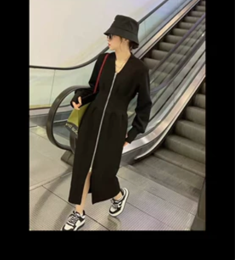 国际家欧洲站3.7连衣裙港风V领拉锁长袖帅...