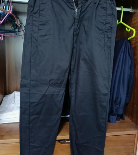 美特斯邦威同款的两条休闲裤，面料舒服，体验...