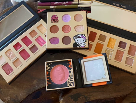 科幻 屈臣氏眼影盘腮红 眼影盘一律50 腮...