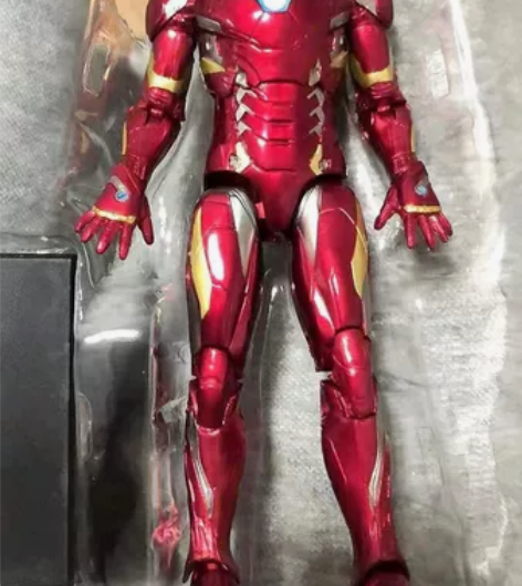 【包邮出售】送支架漫威蜘蛛侠钢铁侠漫威手办...