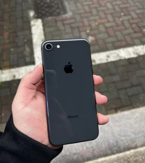 苹果 8 国行 正品包邮 轻微磕碰划痕、...